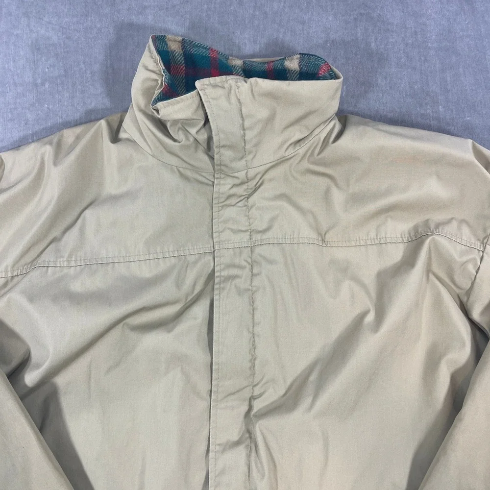 Woolrich‎ Men's XL Beige Barn Chore Coat Plaid Flannel Lined Insulated Jacket